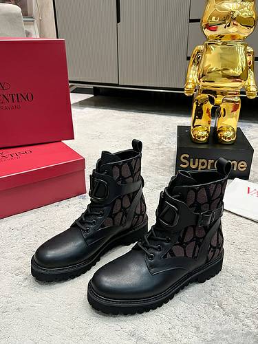 Picture of Valentino Shoes Women _SKUfw147886656fw